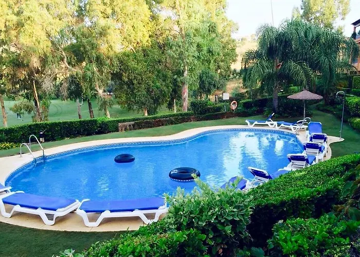 Benahavis Апартаменти *